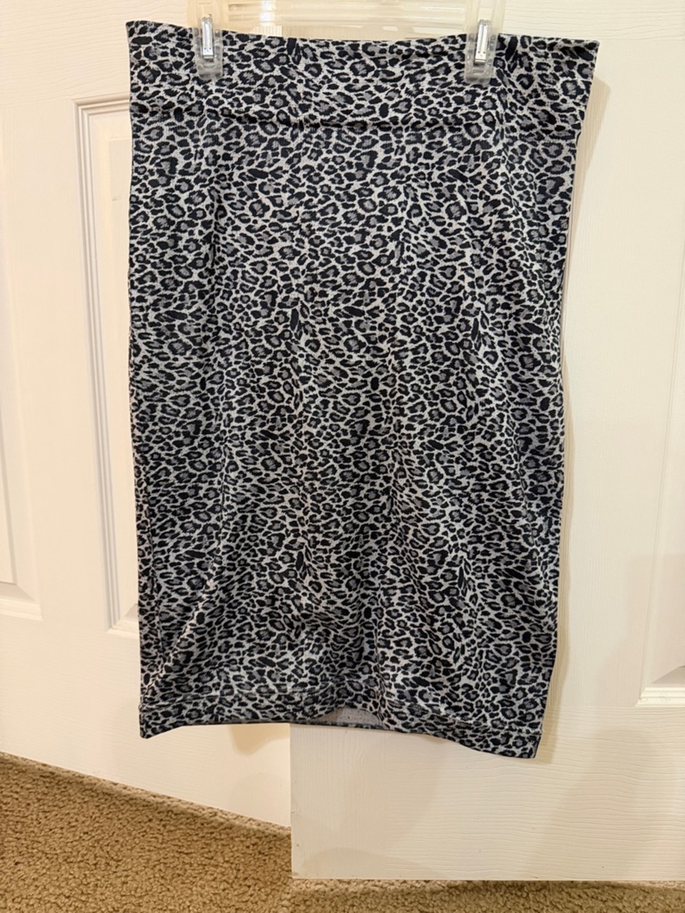 Printed Pencil Skirt in Black and Gray